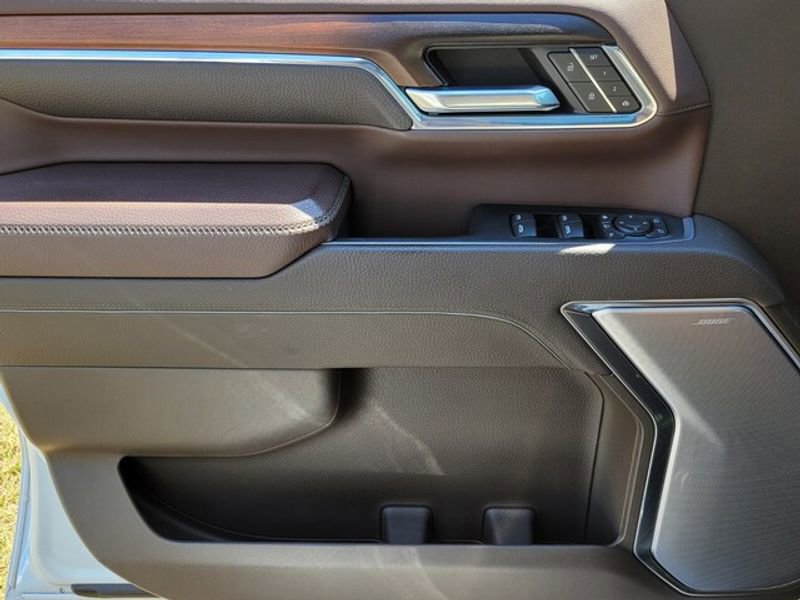 Used 2024 GMC Sierra 2500 Denali w/ Denali Reserve Package image 27