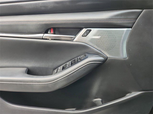 Used 2022 MAZDA MAZDA3 s image 22