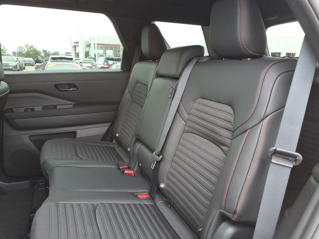 New 2026 Nissan Pathfinder Rock Creek AWD/4WD image 37