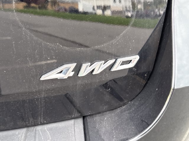 Used 2025 Ford Explorer Active AWD/4WD image 17