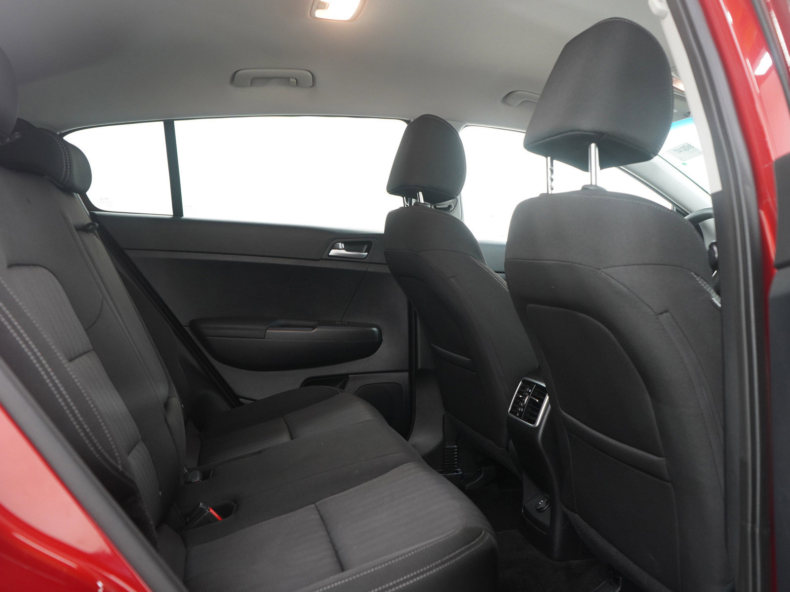 Used 2022 Kia Sportage LX image 12