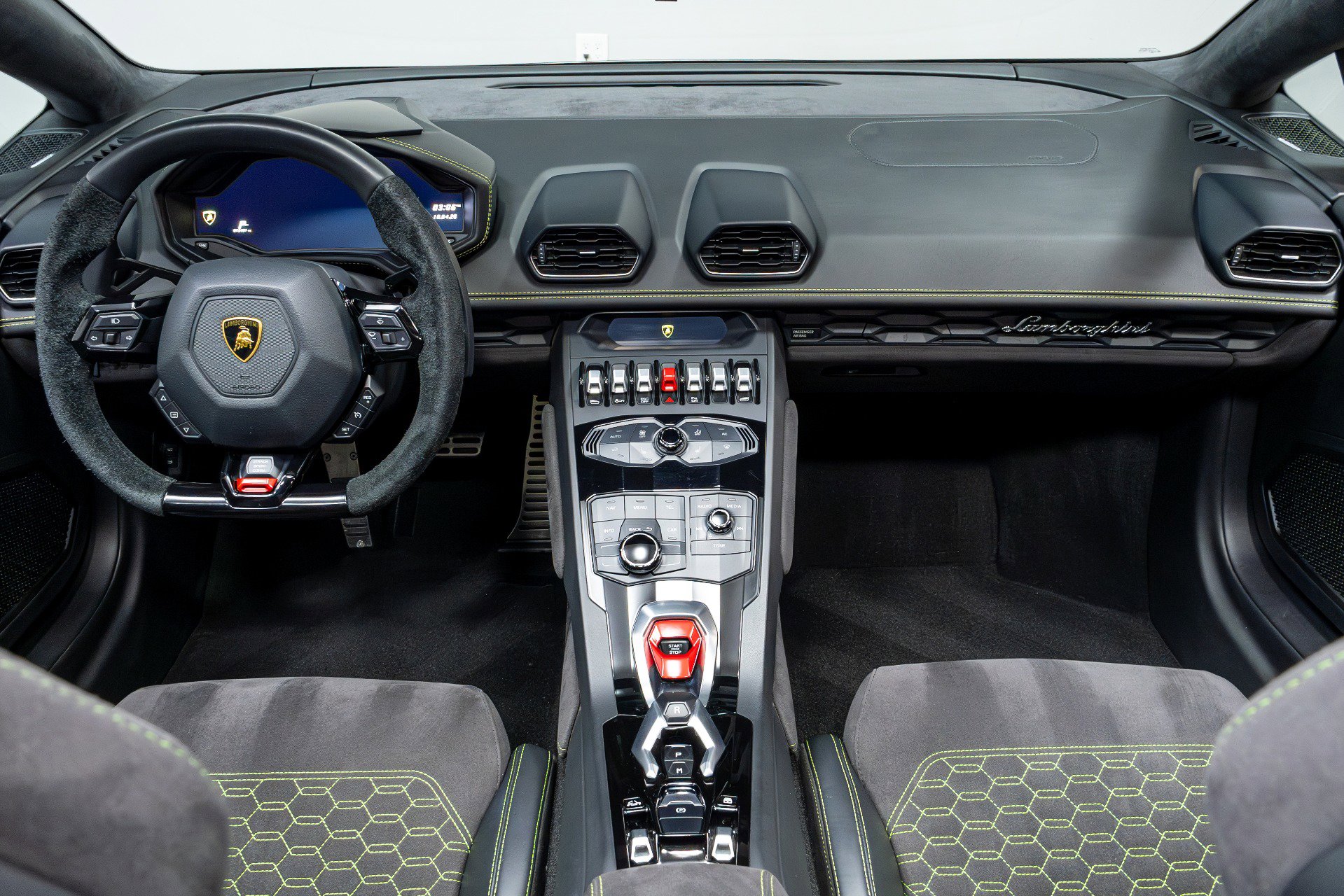 Used 2017 Lamborghini Huracan LP 610-4 image 14