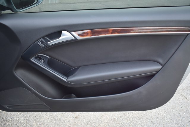 Used 2010 Audi A5 2.0T Premium image 28