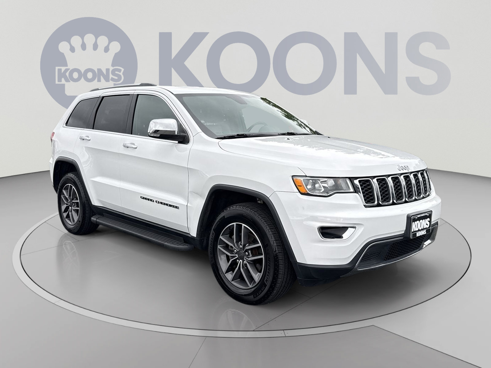 Used 2019 Jeep Grand Cherokee Limited AWD/4WD image 2