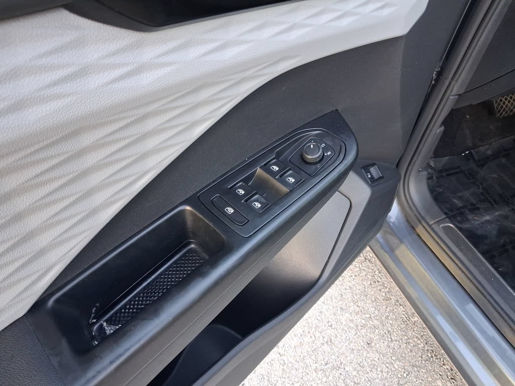 Certified 2022 Volkswagen Taos S w/ IQ Drive S Package FWD image 16