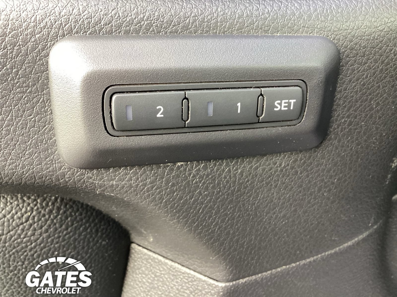 Used 2019 Nissan Titan SL w/ Texas Titan Edition AWD/4WD image 23
