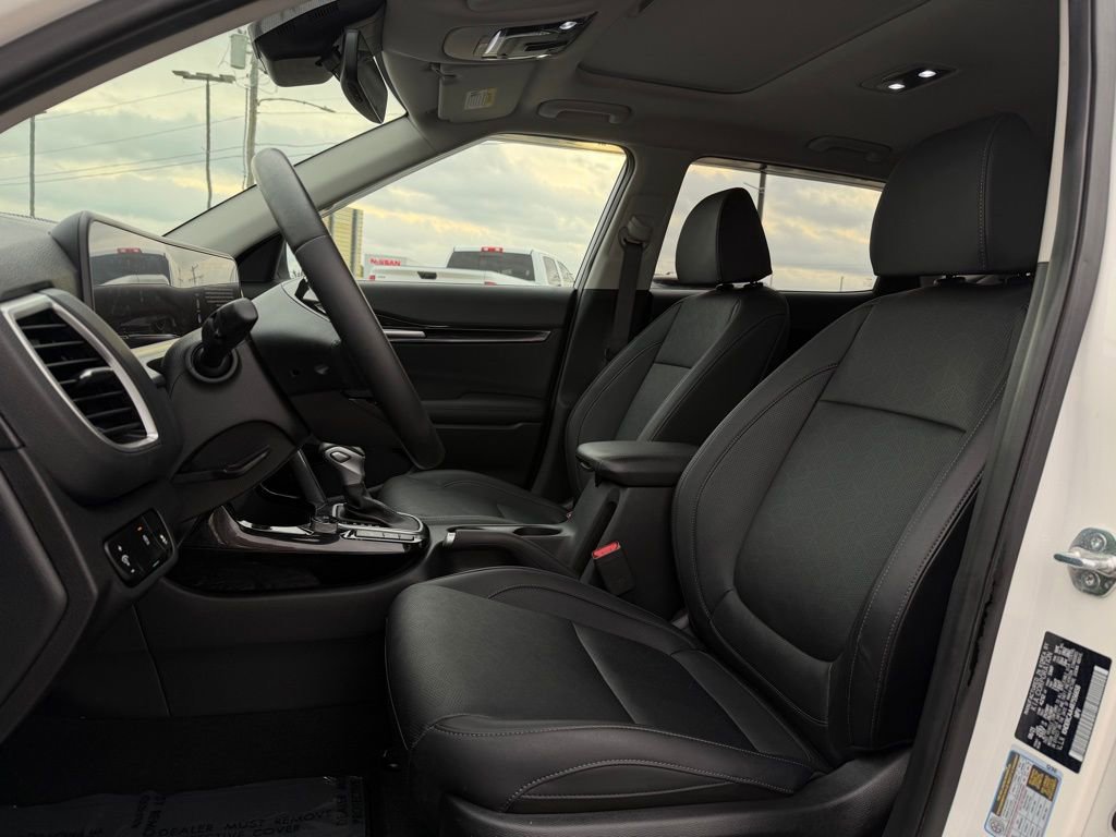 Used 2024 Kia Seltos EX image 11