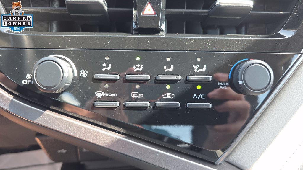 Used 2021 Toyota Camry LE w/ Convenience Package FWD image 33