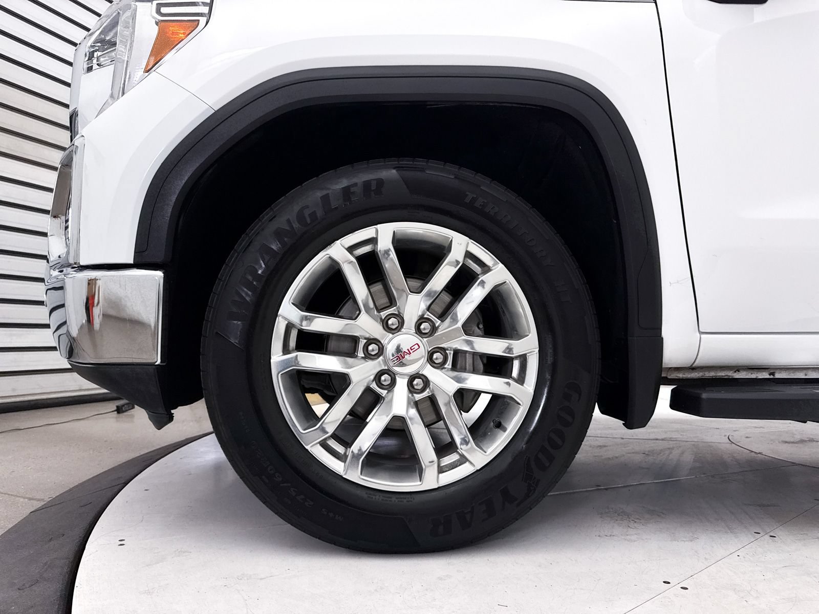 Used 2020 GMC Sierra 1500 SLT w/ SLT Premium Plus Package AWD/4WD image 15