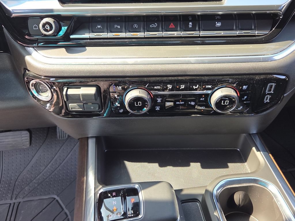 New 2026 Chevrolet Silverado 1500 High Country AWD/4WD image 19