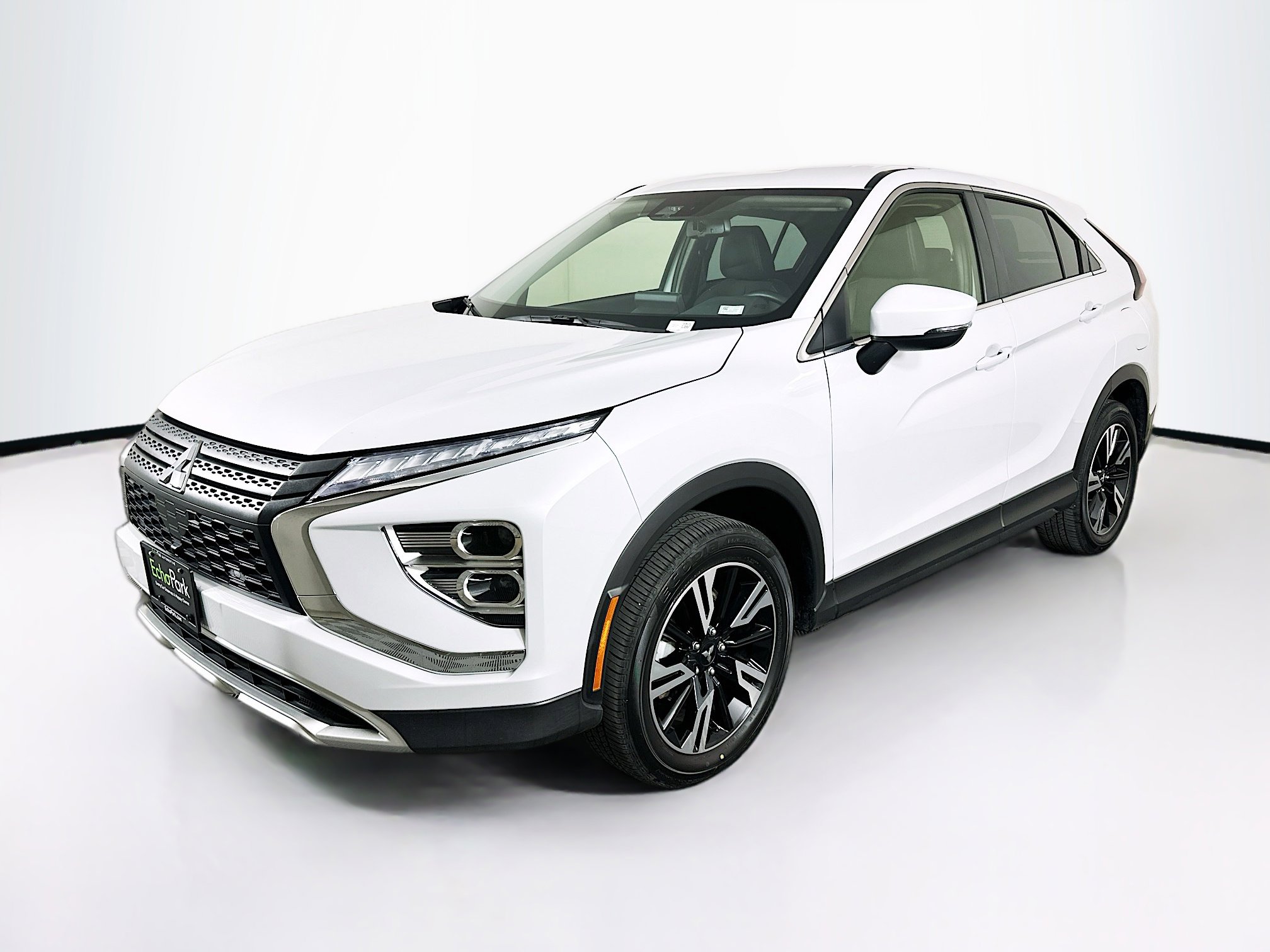 Used 2025 Mitsubishi Eclipse Cross SE image 3