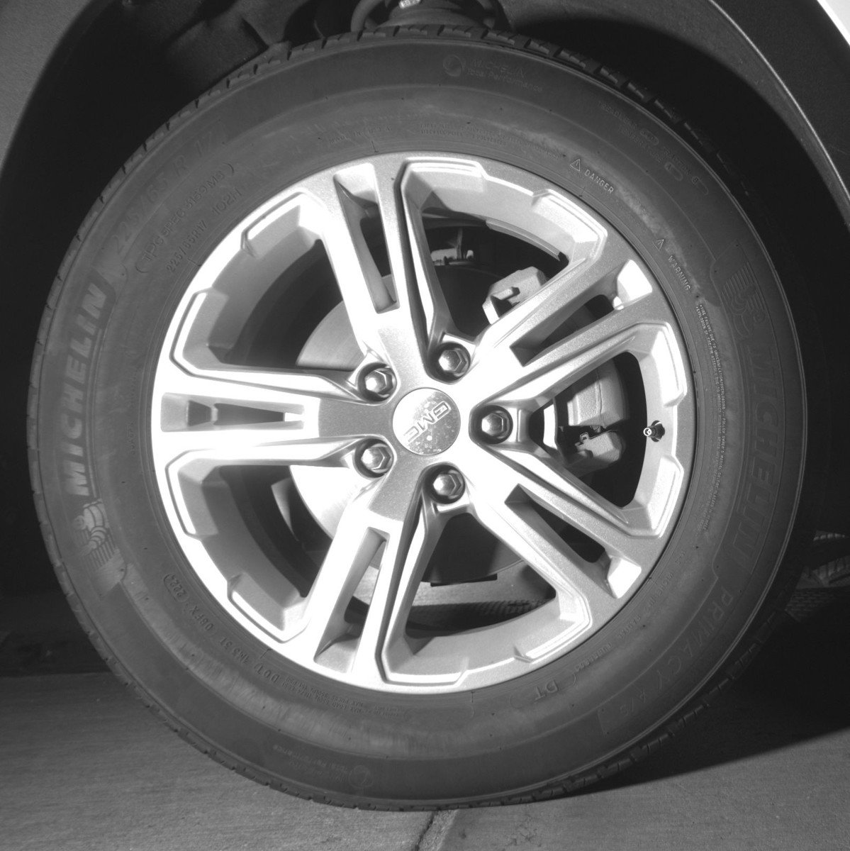 Used 2024 GMC Terrain SLE image 13