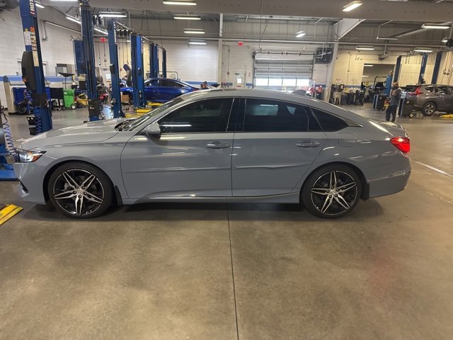 Used 2022 Honda Accord Touring image 4