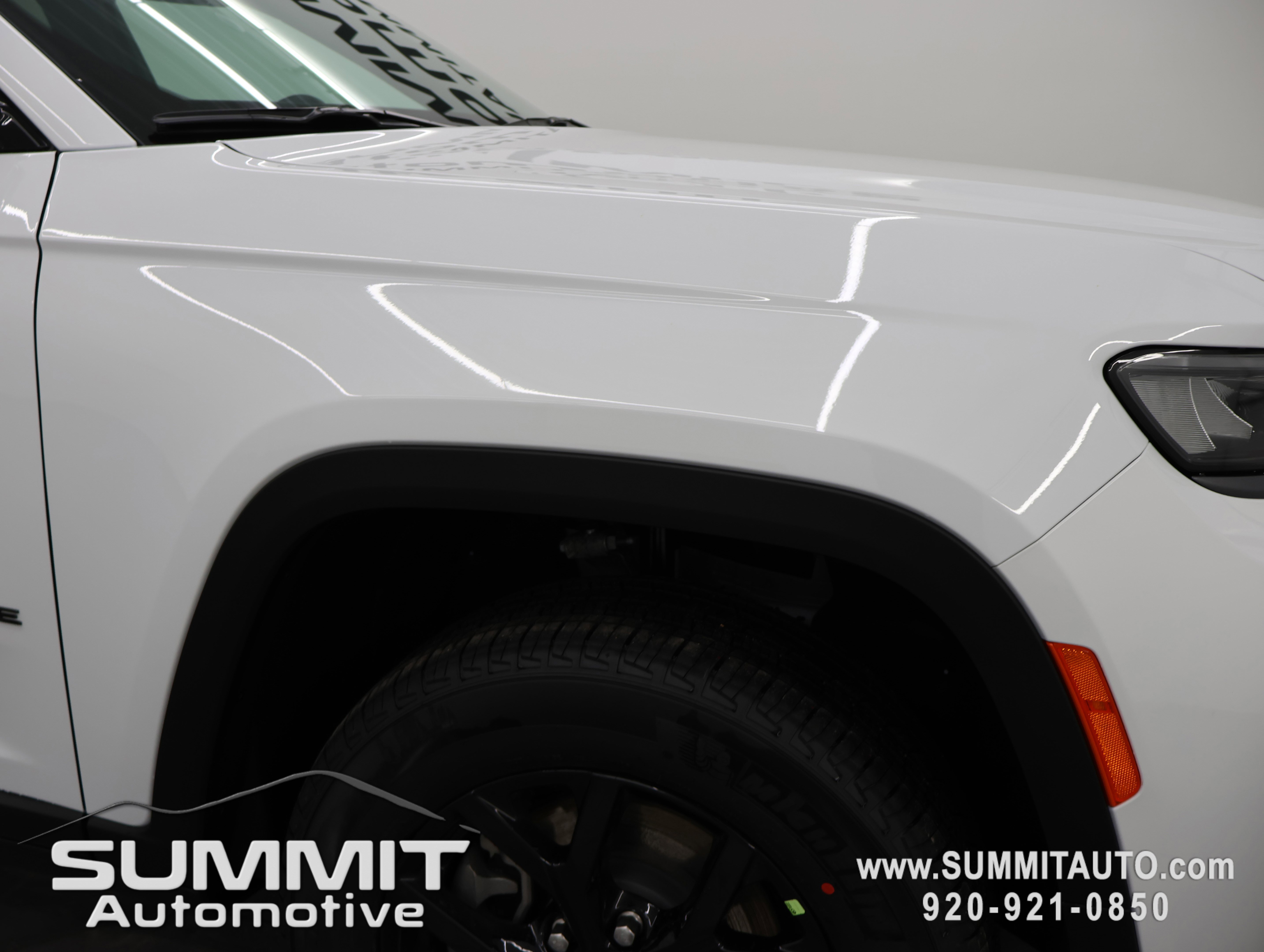 New 2026 Jeep Grand Cherokee L Laredo Altitude image 22