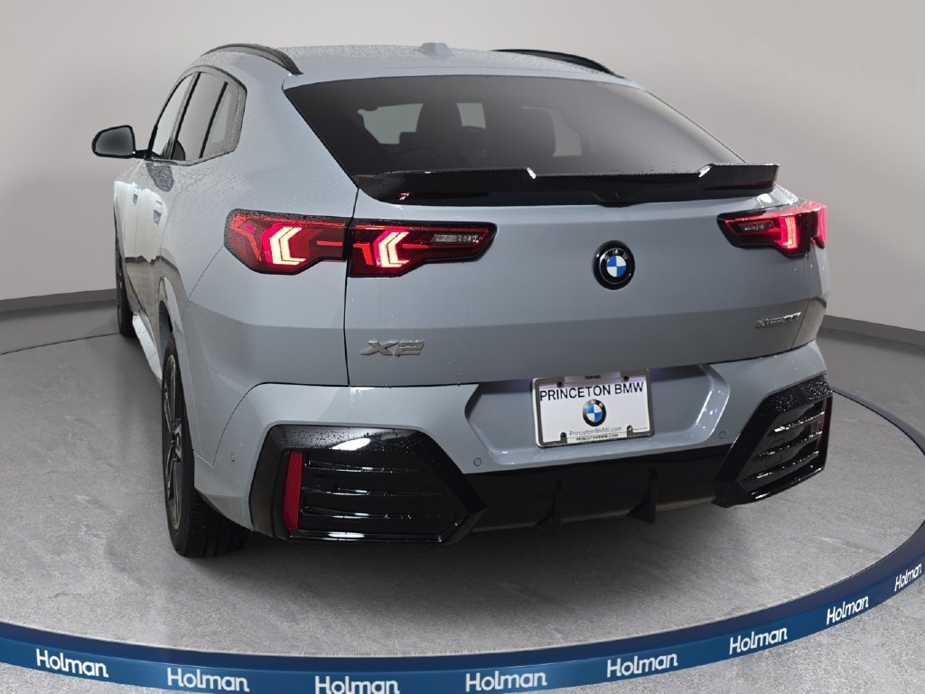 New 2026 BMW X2 xDrive28i w/ Technology Package AWD/4WD image 7