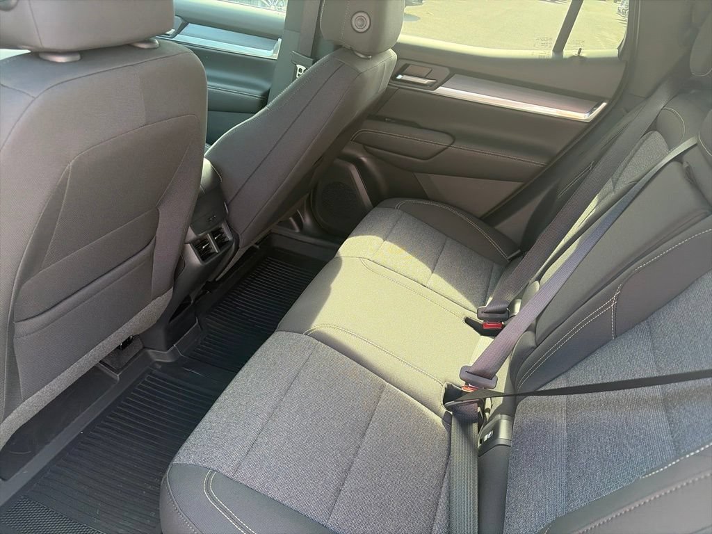 New 2027 GMC Terrain Elevation w/ LPO, Floor Liner Package FWD image 11