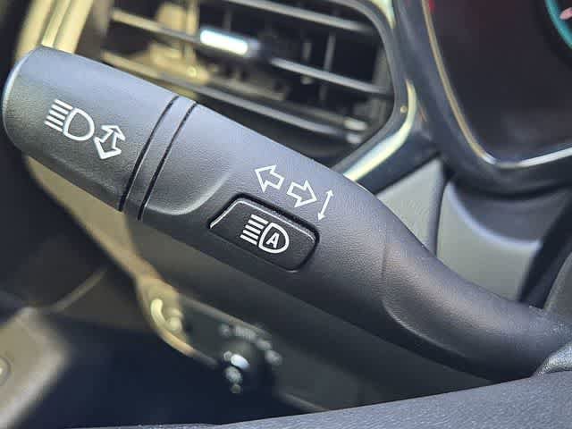 Used 2023 Chevrolet Equinox RS FWD image 26