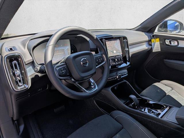 New 2026 Volvo XC40 B5 Ultra w/ Protection Package Premier AWD/4WD image 3
