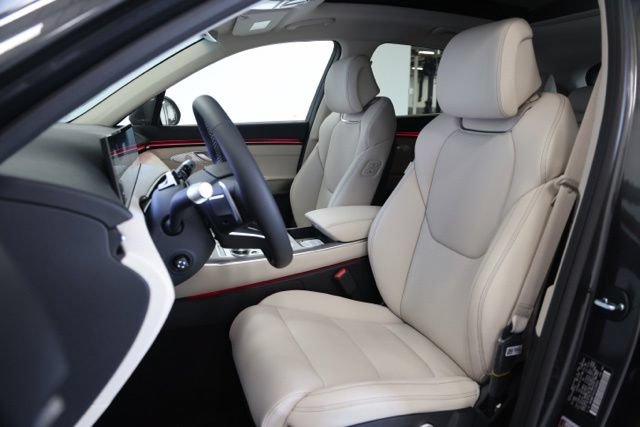 New 2027 Genesis GV70 2.5T Select AWD/4WD image 16