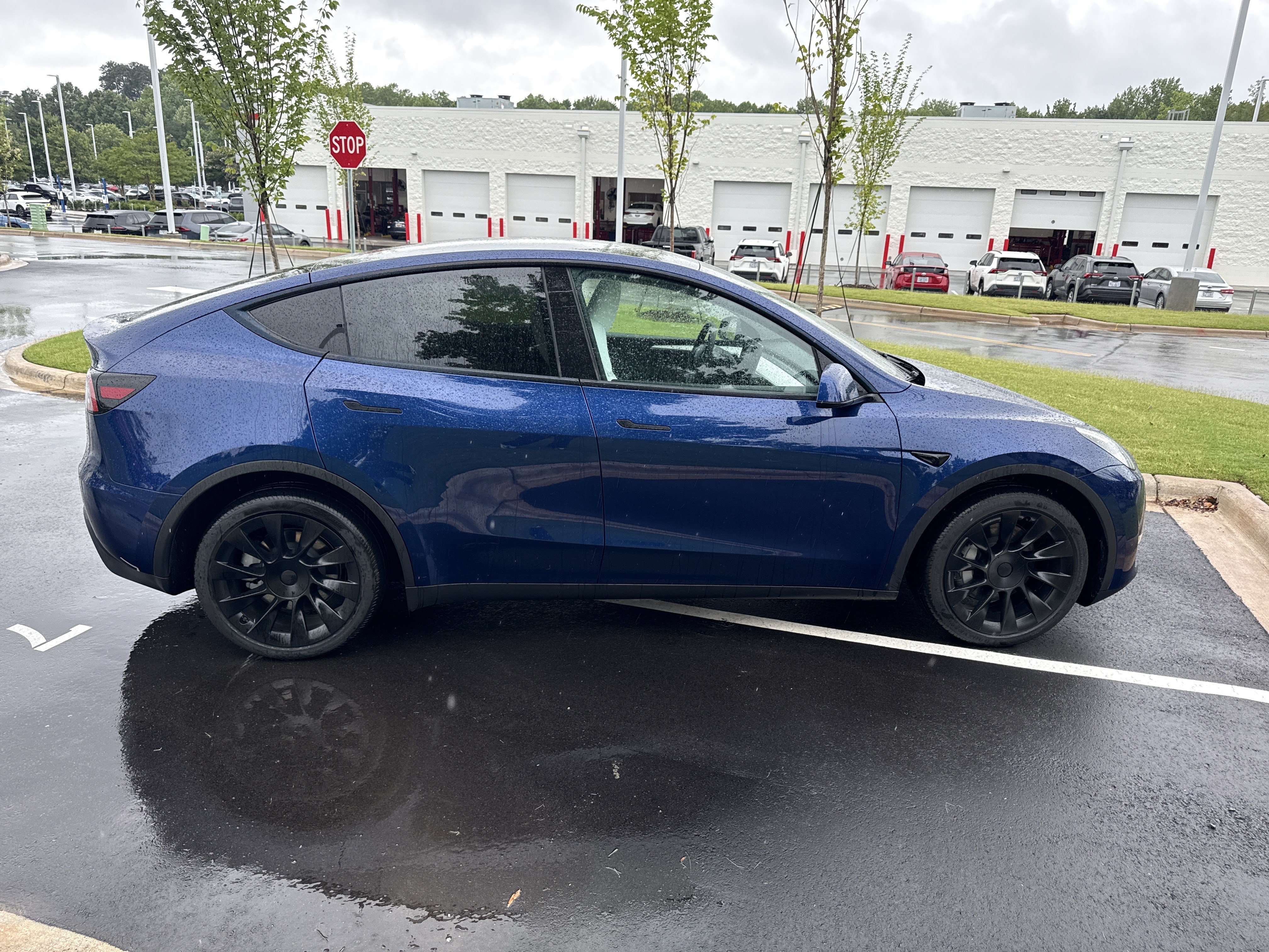 Used 2023 Tesla Model Y Long Range AWD/4WD image 11
