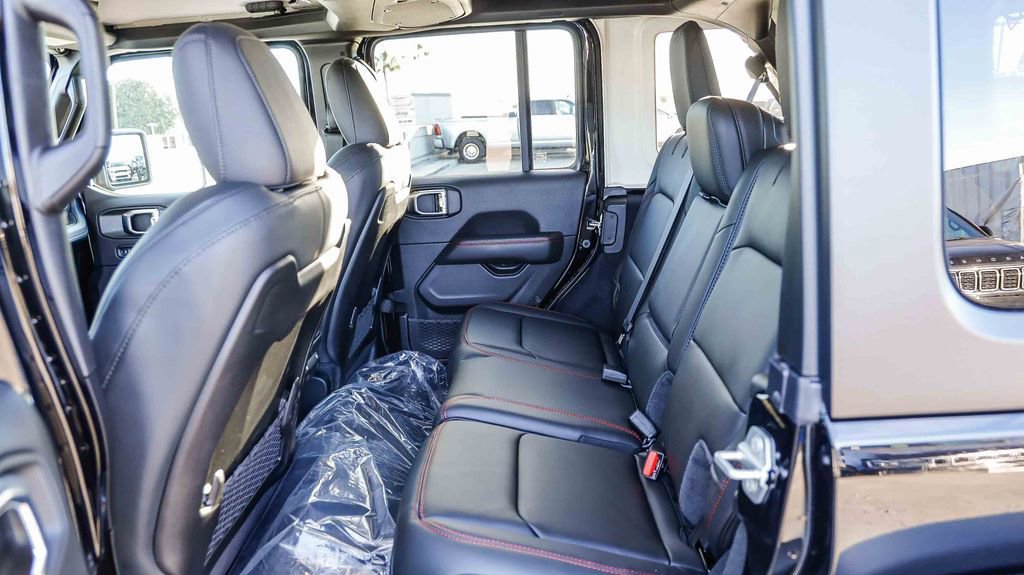New 2026 Jeep Wrangler Unlimited Rubicon AWD/4WD image 23