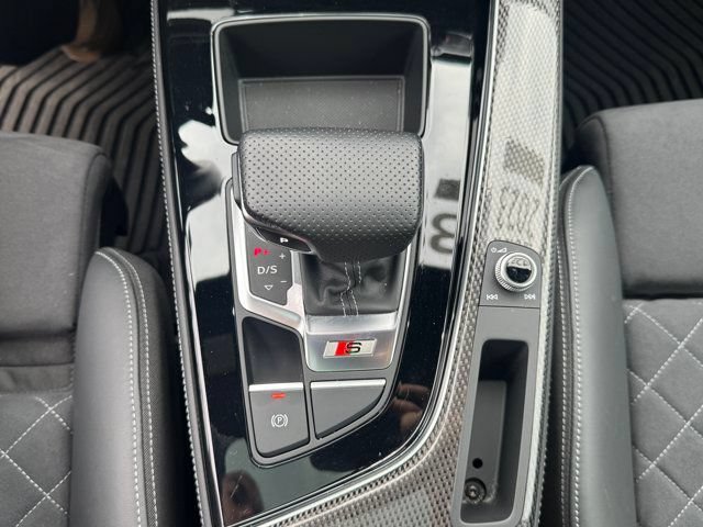 Certified 2023 Audi S4 Premium Plus w/ Premium Plus Package AWD/4WD image 22
