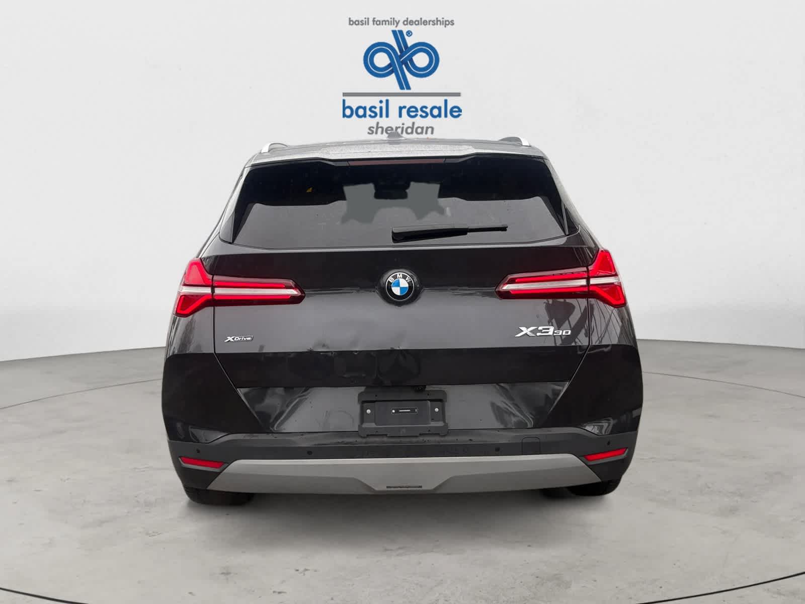 Used 2025 BMW X3 xDrive30i AWD/4WD image 4