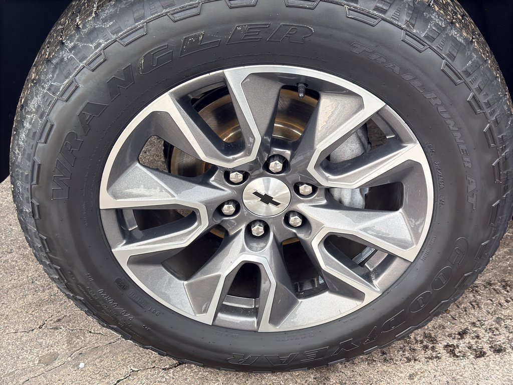 Used 2020 Chevrolet Silverado 1500 RST image 10