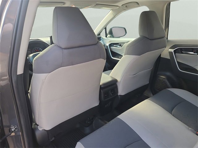 Used 2021 Toyota RAV4 XLE w/ Convenience Package image 17