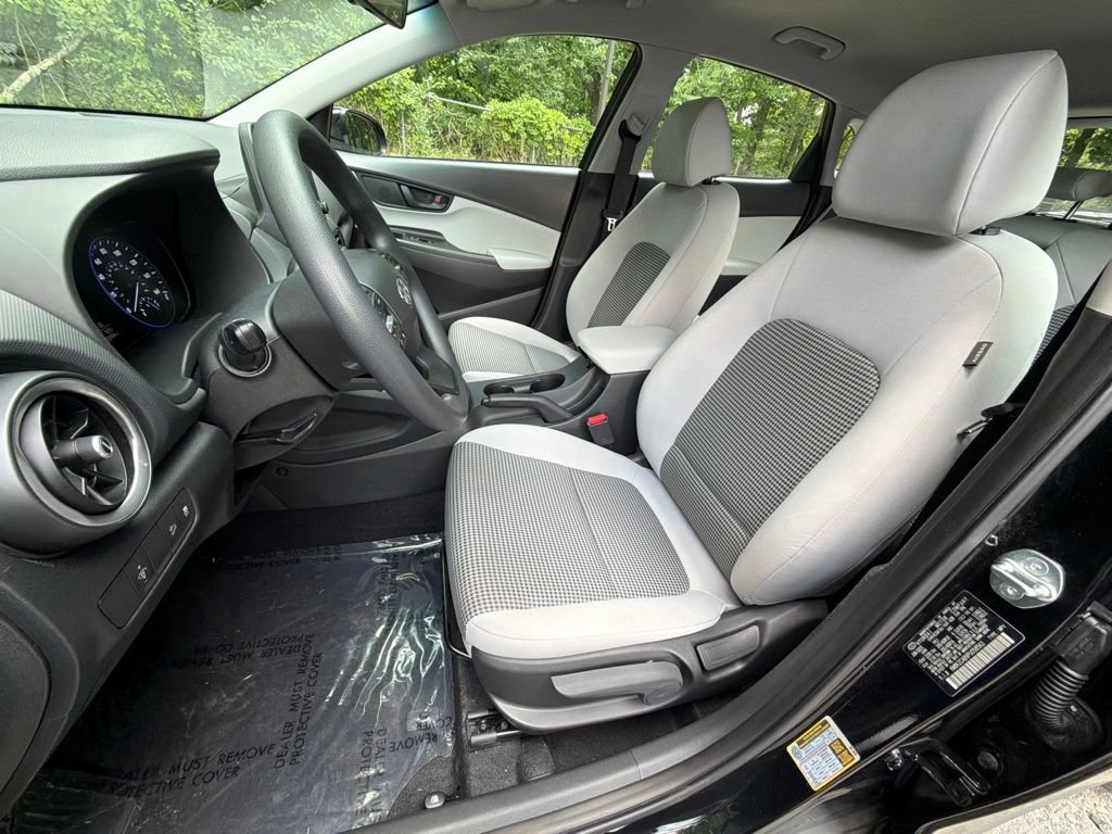 Certified 2023 Hyundai Kona SE w/ Cargo Package AWD/4WD image 15