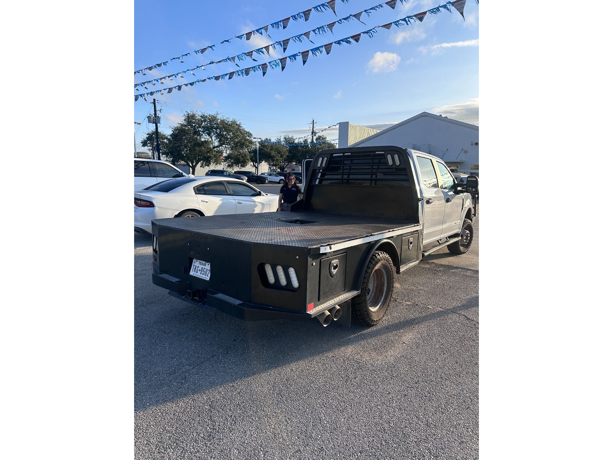 Used 2019 Ford F350 XL w/ Power Equipment Group AWD/4WD image 2