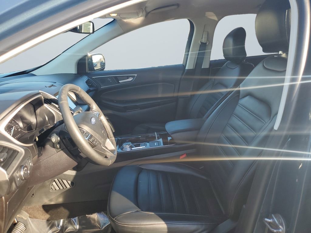 Used 2019 Ford Edge SEL w/ Equipment Group 201A image 9