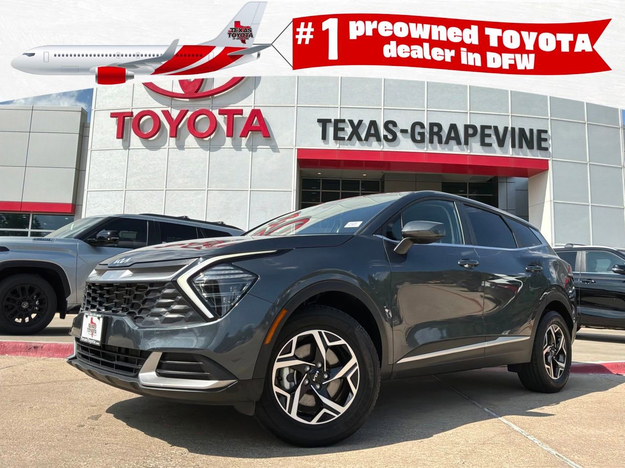 Used 2025 Kia Sportage LX AWD/4WD image 1