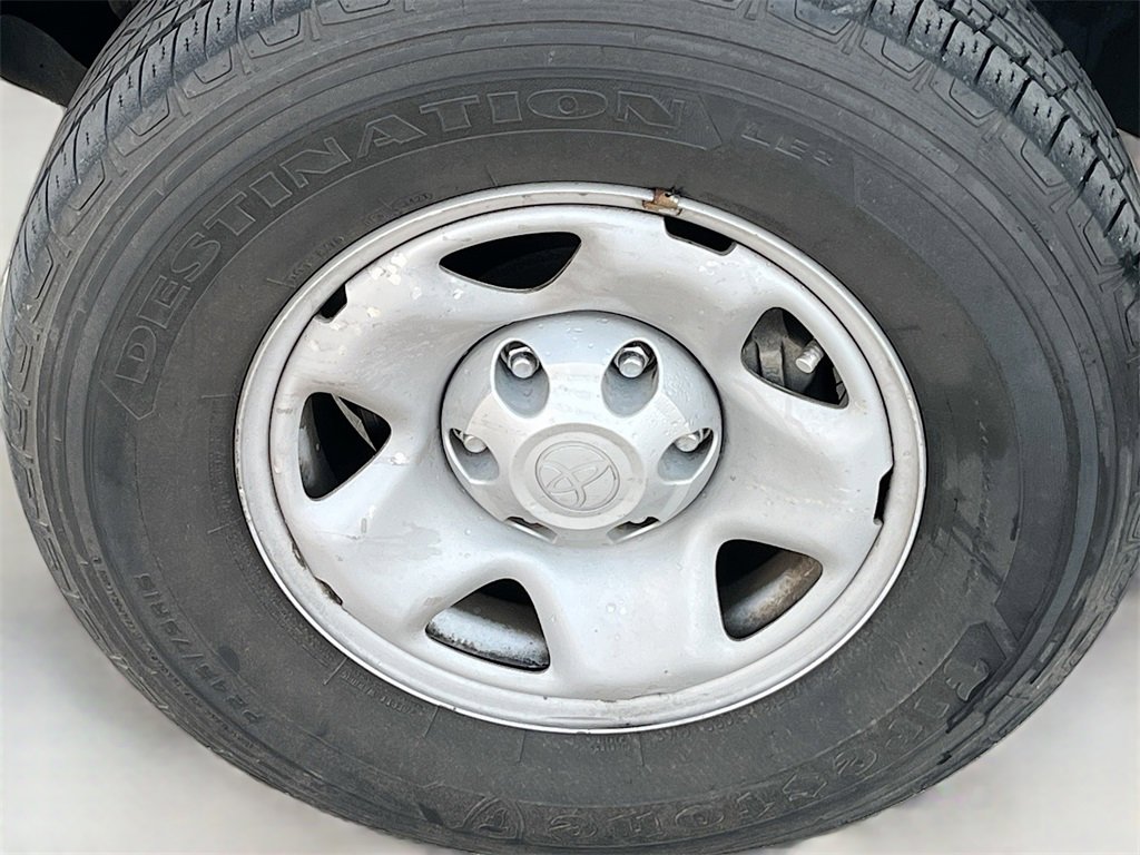 Used 2022 Toyota Tacoma SR w/ SR Convenience Package image 28