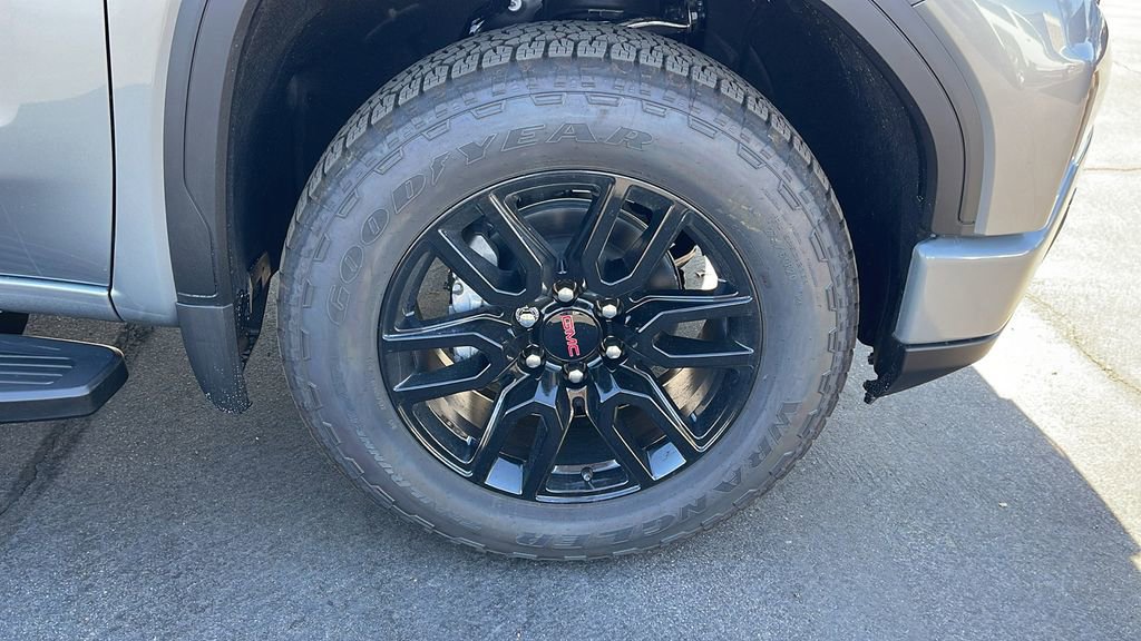 New 2026 GMC Sierra 1500 Elevation w/ Elevation Premium Package AWD/4WD image 9