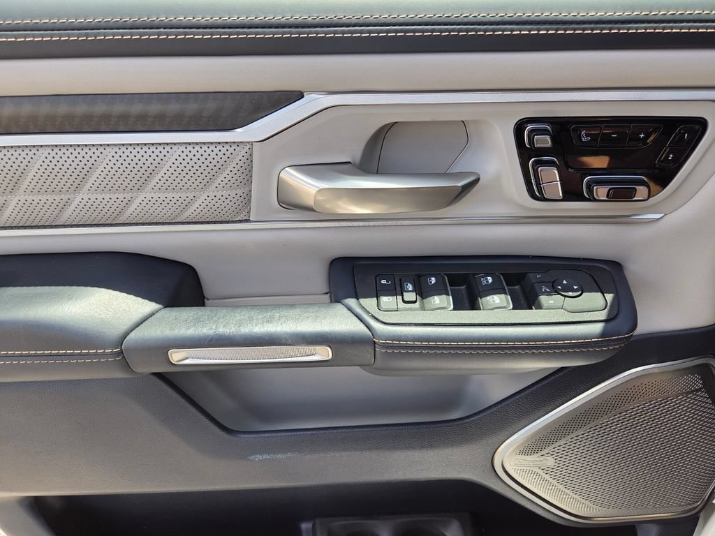 Certified 2025 RAM 1500 Tungsten AWD/4WD image 26
