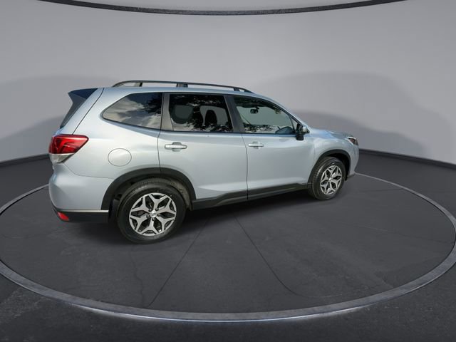 Used 2024 Subaru Forester Premium AWD/4WD image 8