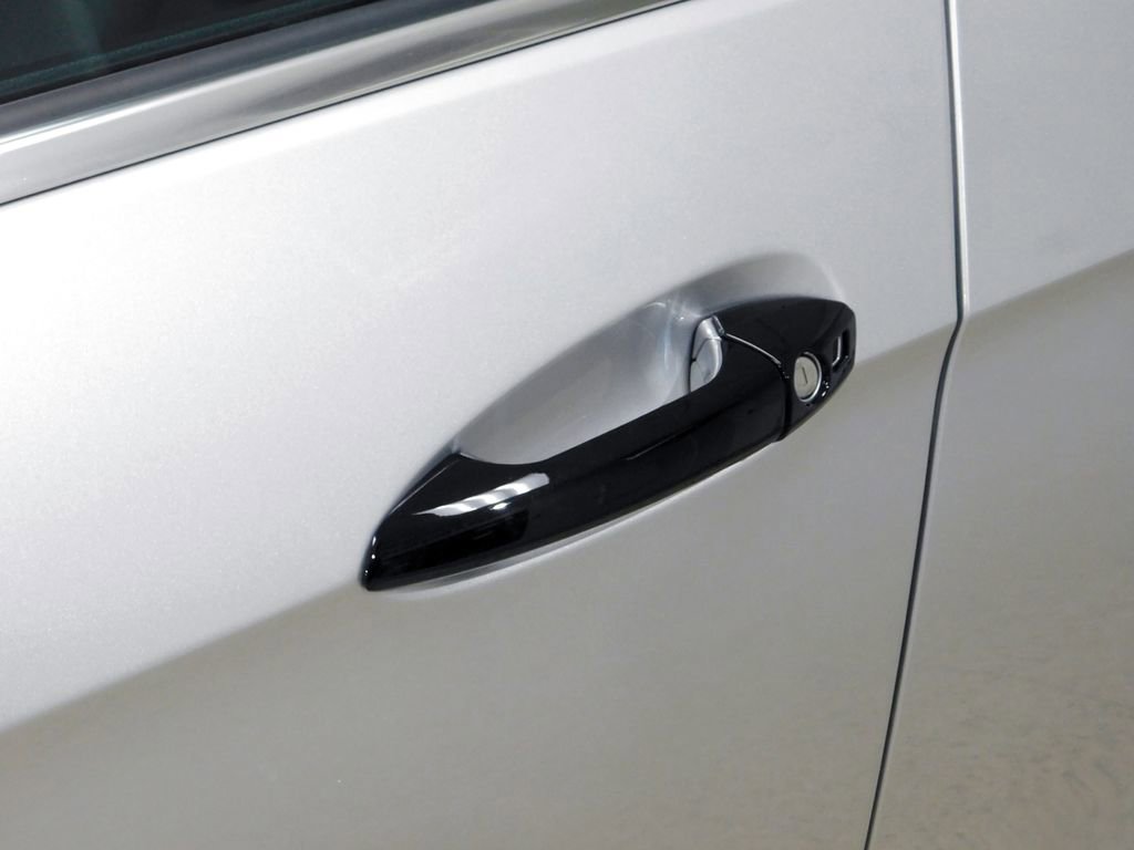 Used 2013 Mercedes-Benz E 350 4MATIC Sedan image 26