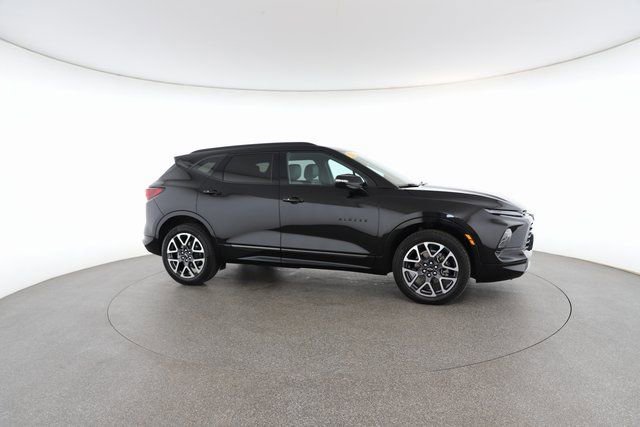 Used 2025 Chevrolet Blazer RS image 24