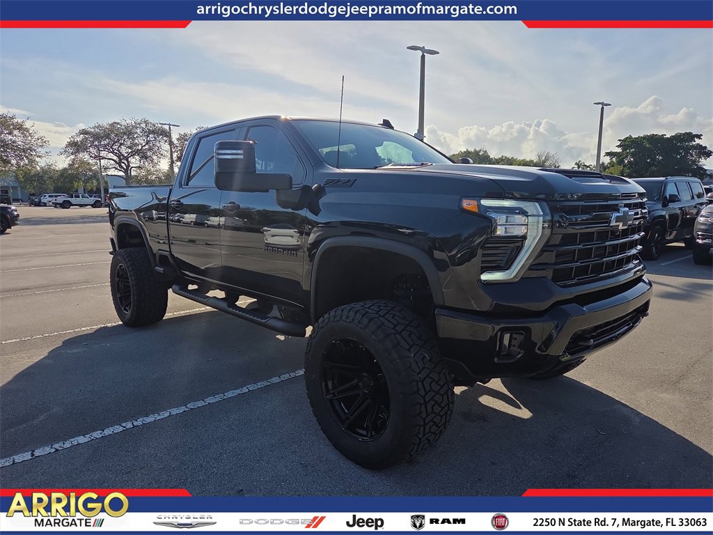 Used 2024 Chevrolet Silverado 2500 LT w/ Midnight Edition