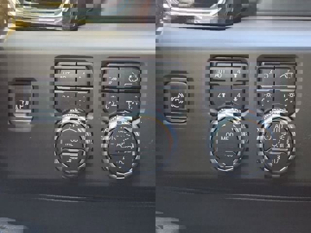 Used 2025 GMC Sierra 3500 Denali w/ Denali Reserve Package image 22