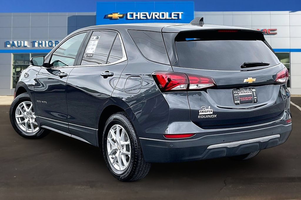 Used 2022 Chevrolet Equinox LT w/ Driver Convenience Package FWD image 4