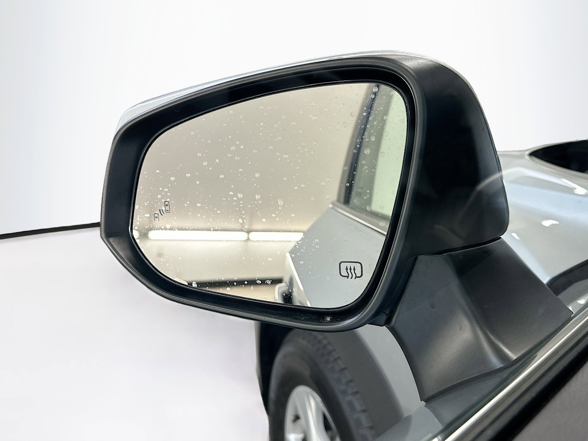 Used 2025 Toyota Grand Highlander AWD image 16