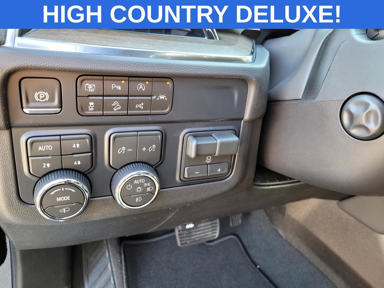 New 2026 Chevrolet Suburban High Country image 19