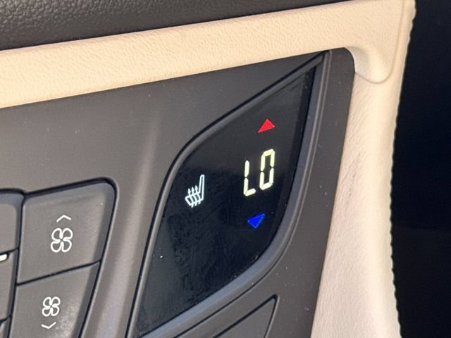 Used 2017 Buick Envision Essence FWD image 21