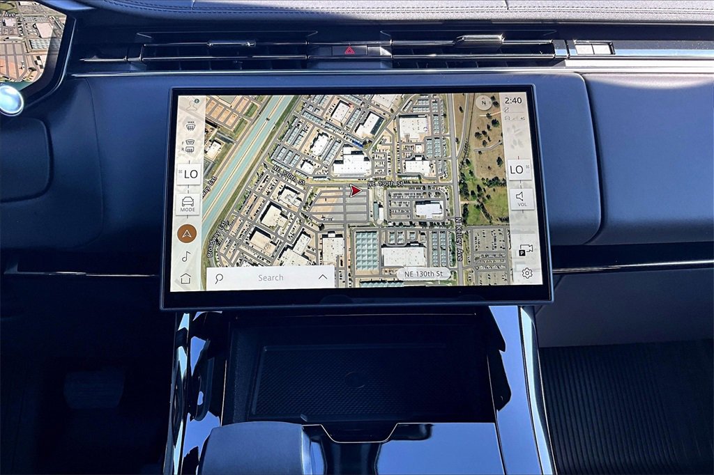 New 2025 Land Rover Range Rover Sport SE image 7