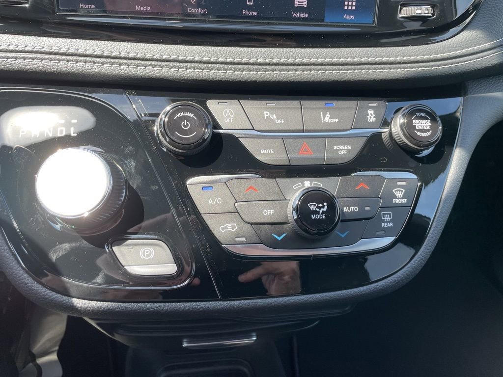 New 2026 Chrysler Pacifica Select image 36