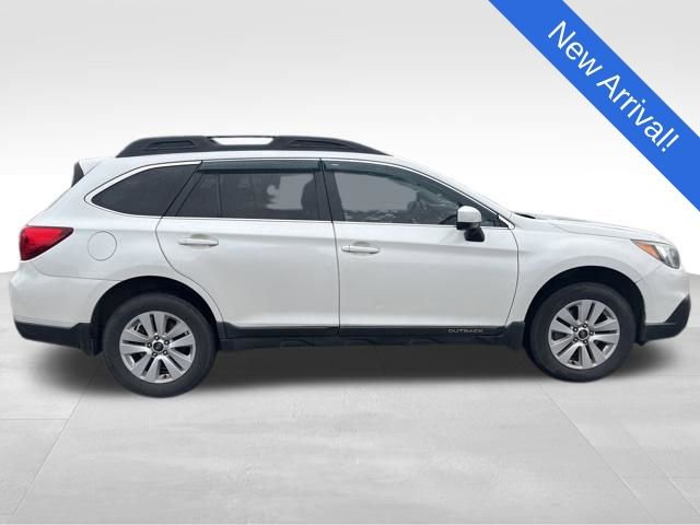 Used 2016 Subaru Outback 2.5i Premium w/ Popular Package #2 AWD/4WD image 8