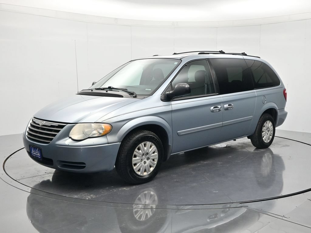 Used 2005 Chrysler Town & Country LX w/ Popular Equipment Group II