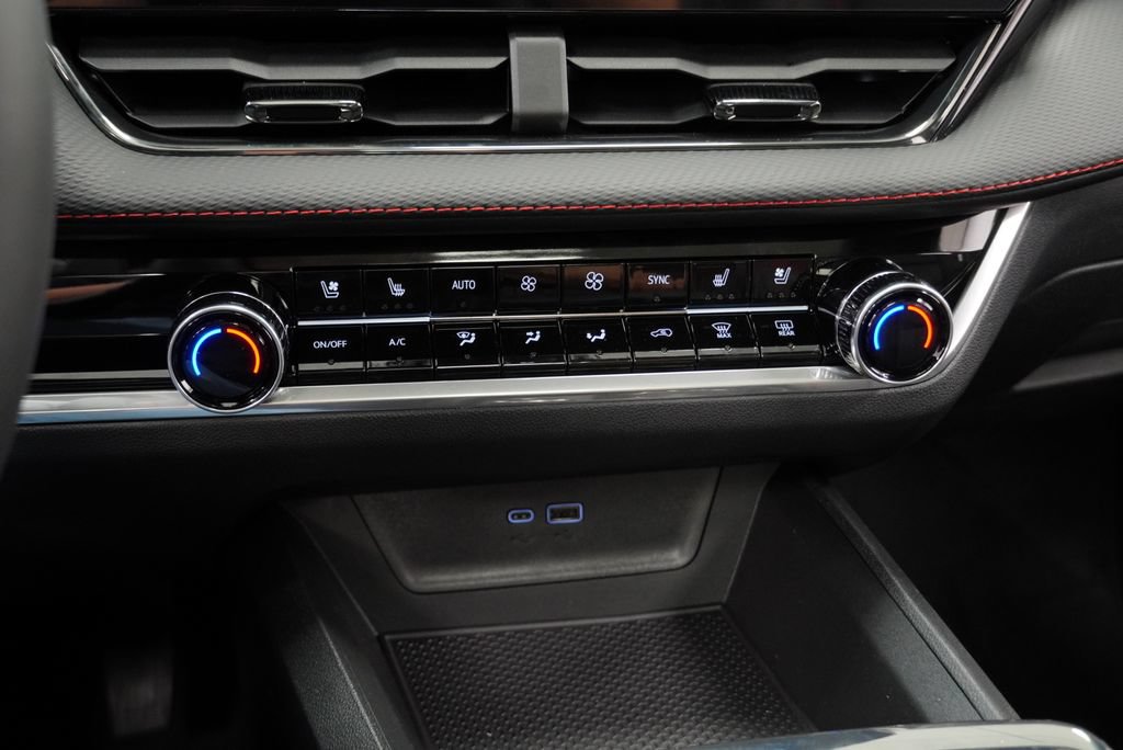 New 2027 Chevrolet Equinox RS w/ Convenience Package III AWD/4WD image 19